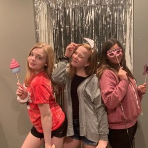 Meet your Posher, Abby